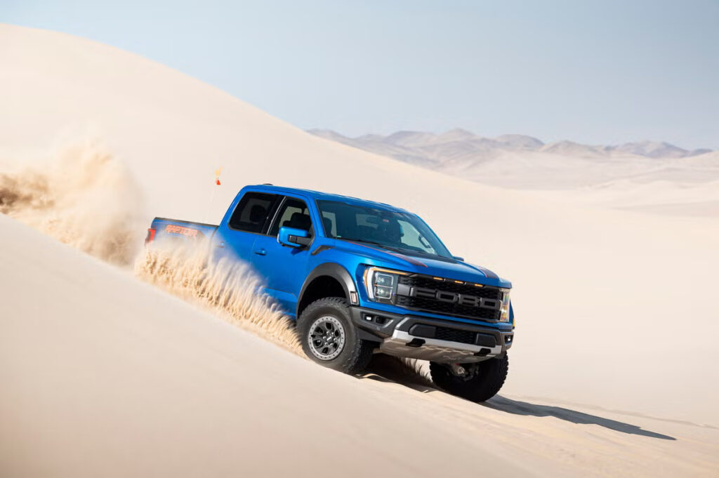  Ford Raptor racing